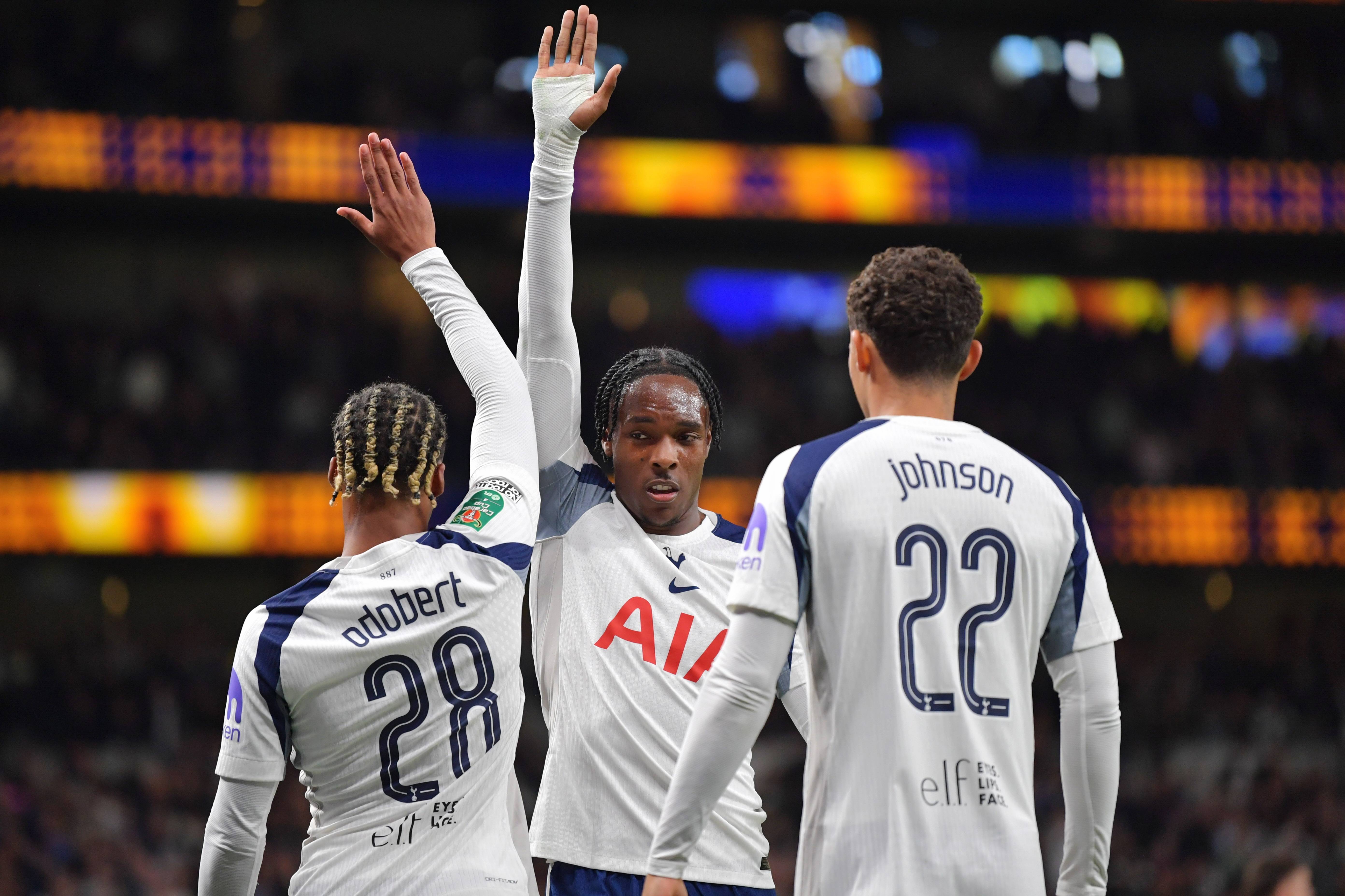 热刺大将康复,球队整体实力大增(热刺老大) 热刺大将康复,球队整体实力大增(热刺老大)